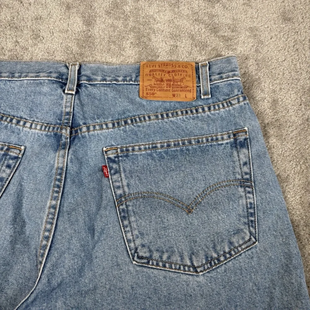 Vintage Levis 550 Jean Shorts Men 38 Relaxed Fit Blue Denim Cotton Baggy 2002